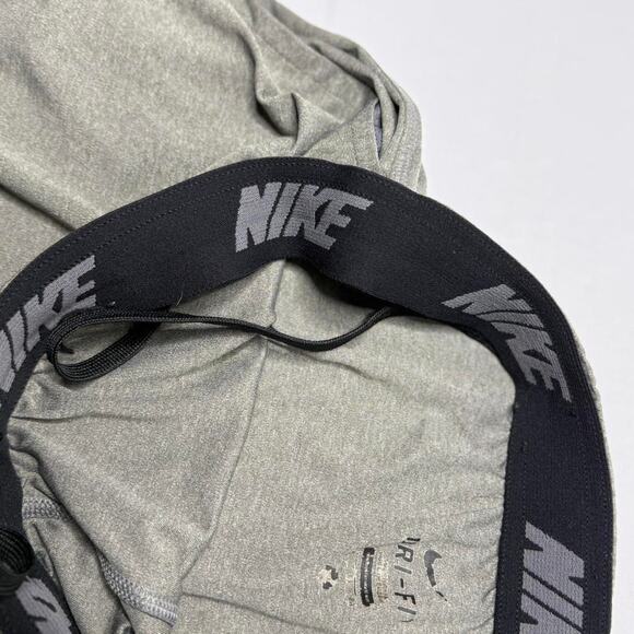 Nike Dri-FIT Gray Performance Shorts Men’s XL Gym Workout Lightweight - Picture 5 of 6